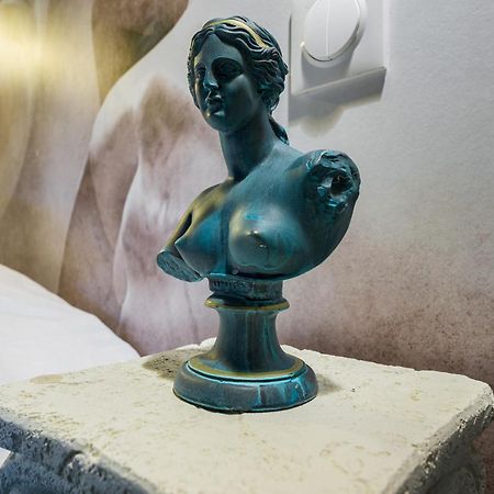 Le Musee D'Aphrodite / Jacuzzi Montgeron Εξωτερικό φωτογραφία